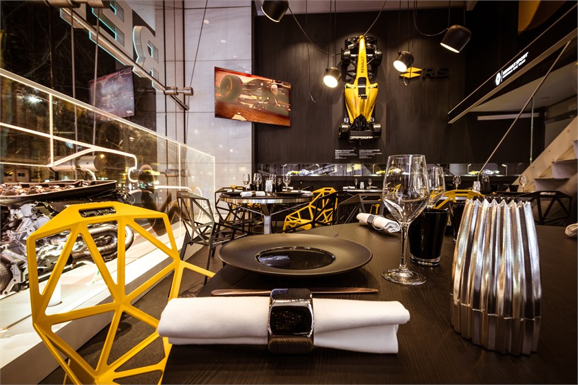 Primul restaurant din lume Renault Sport Formula One Team